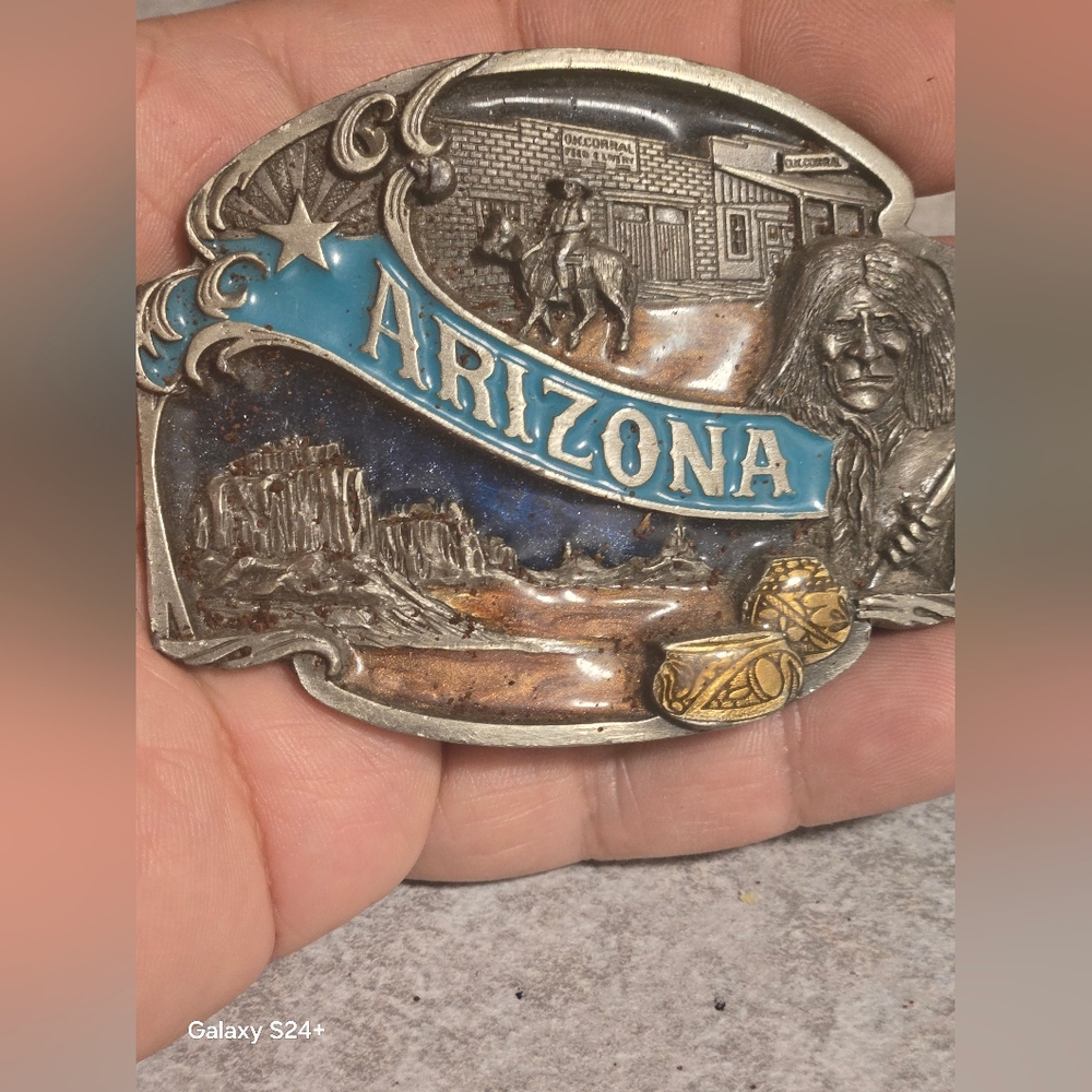 Siskiyou Arizona Themed Belt Buckle with Blue and Gold Accents
